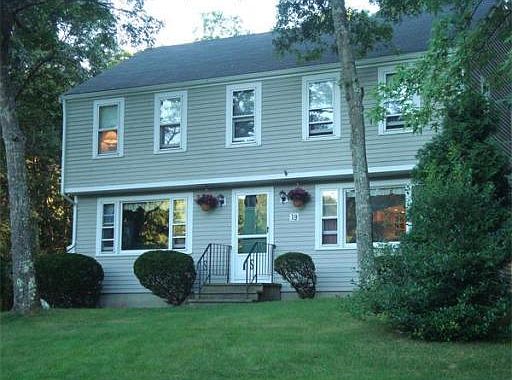 2nd image of 19 Jaye St