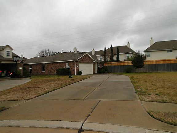 front view of long driveway