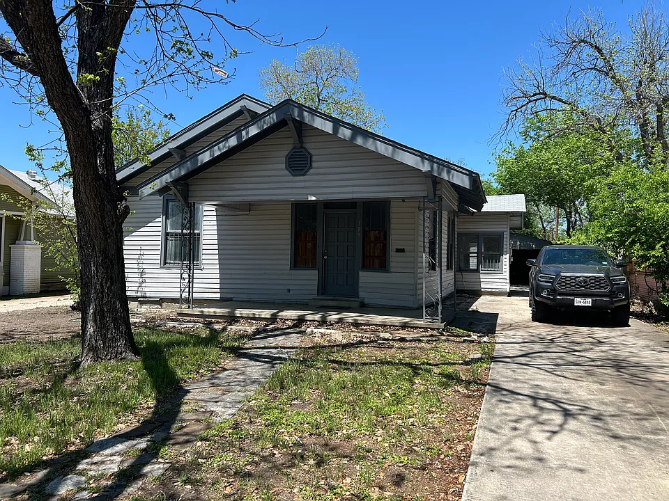 319 Kayton Ave