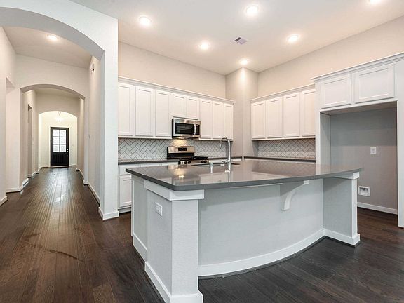 4th image of 17106 Crimson Crest Dr