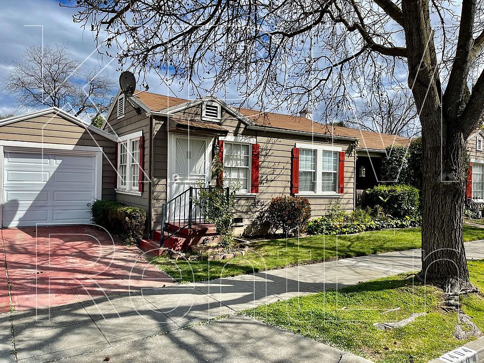 2nd image of 1404 N Yosemite St