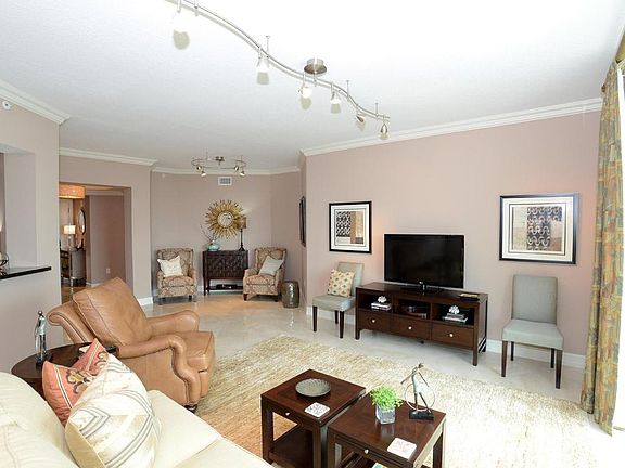 Home For Sale In The Landmark