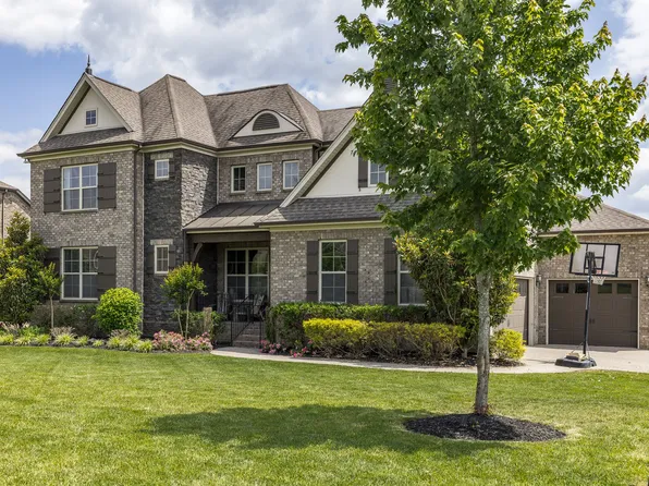 1100 Waterbridge Dr, Nolensville, TN 37135