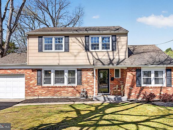 2nd image of 55 Briarcliff Rd