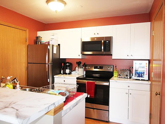 2nd image of 1352 Cunat Ct APT 1D