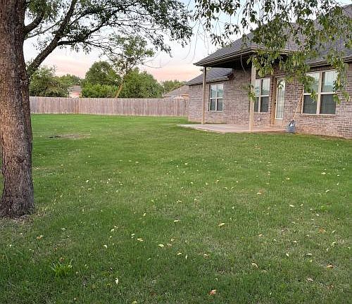 2nd image of 2800 SW Camden Dr