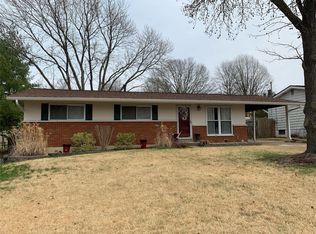 181 Rockview Dr, Saint Louis, MO