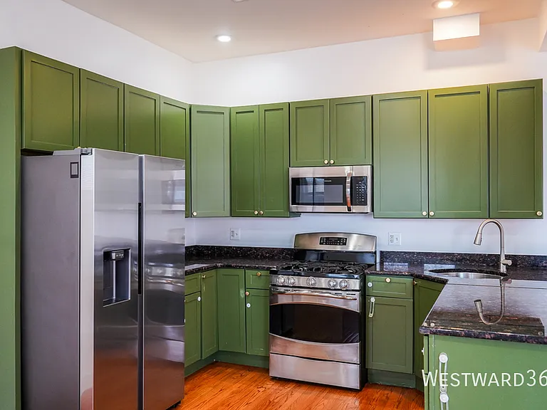 5172 S Michigan Ave #2 — Photo 3