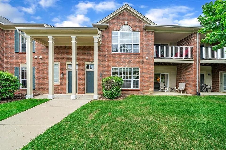 1st image of 27106 Chesapeake Cir