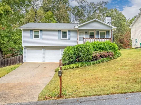 1187 Lightfoot Dr, Canton, GA 30115