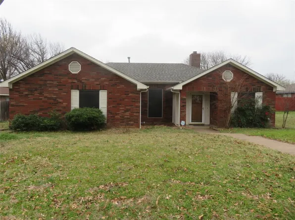 708 Desoto Dr, Desoto, TX 75115