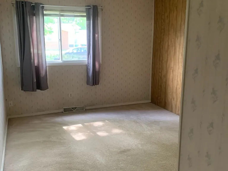 6813 Tyler St — Photo 5