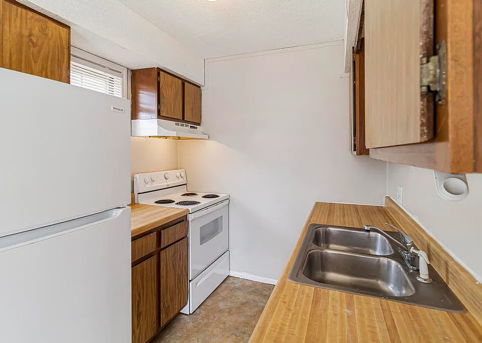 233 SE 121st Rd #1