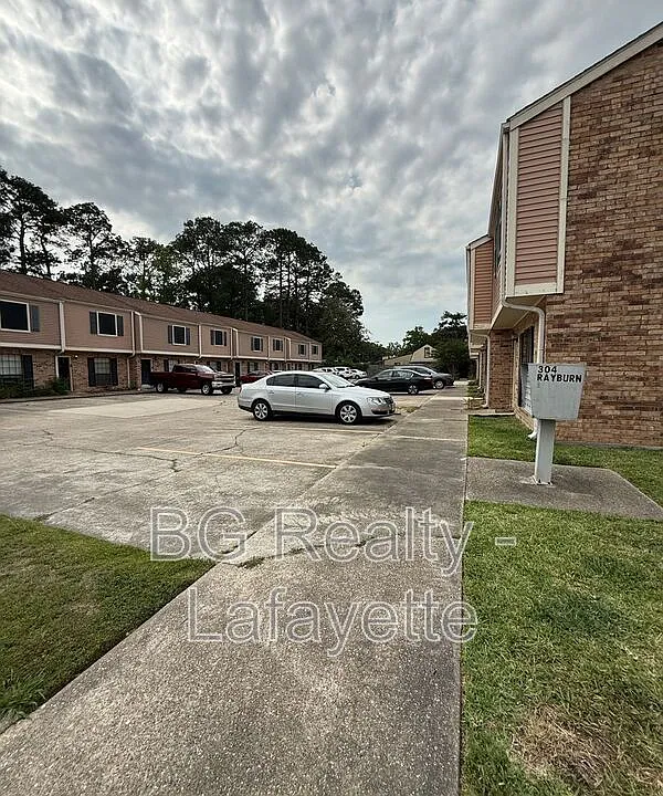 304 Rayburn St #K