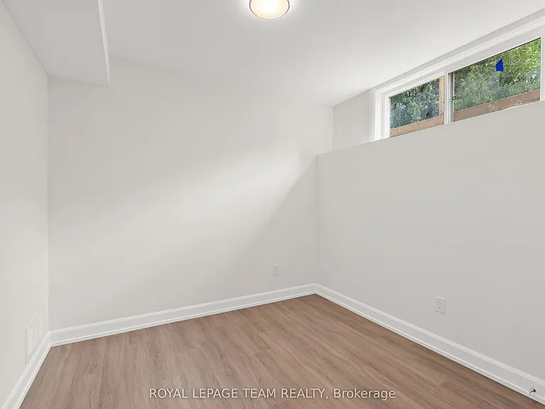6954 Notre Dame St #C — Photo 25