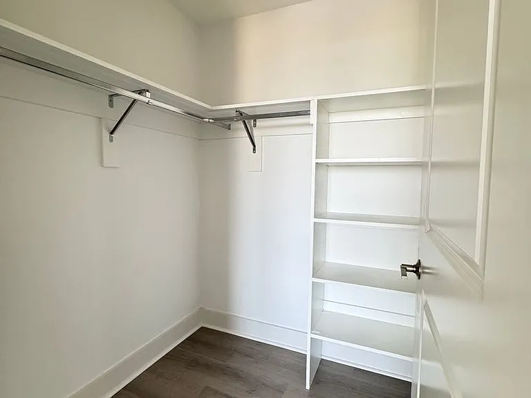 386 Atwells Ave — Photo 17