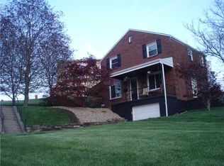 1071 Greenlawn Dr, Pittsburgh, PA 15220