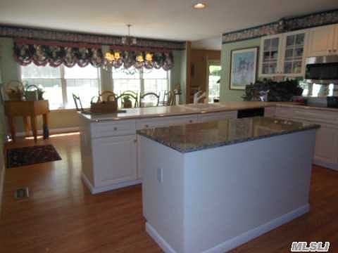 5th image of 12 Saddlebrook Ln
