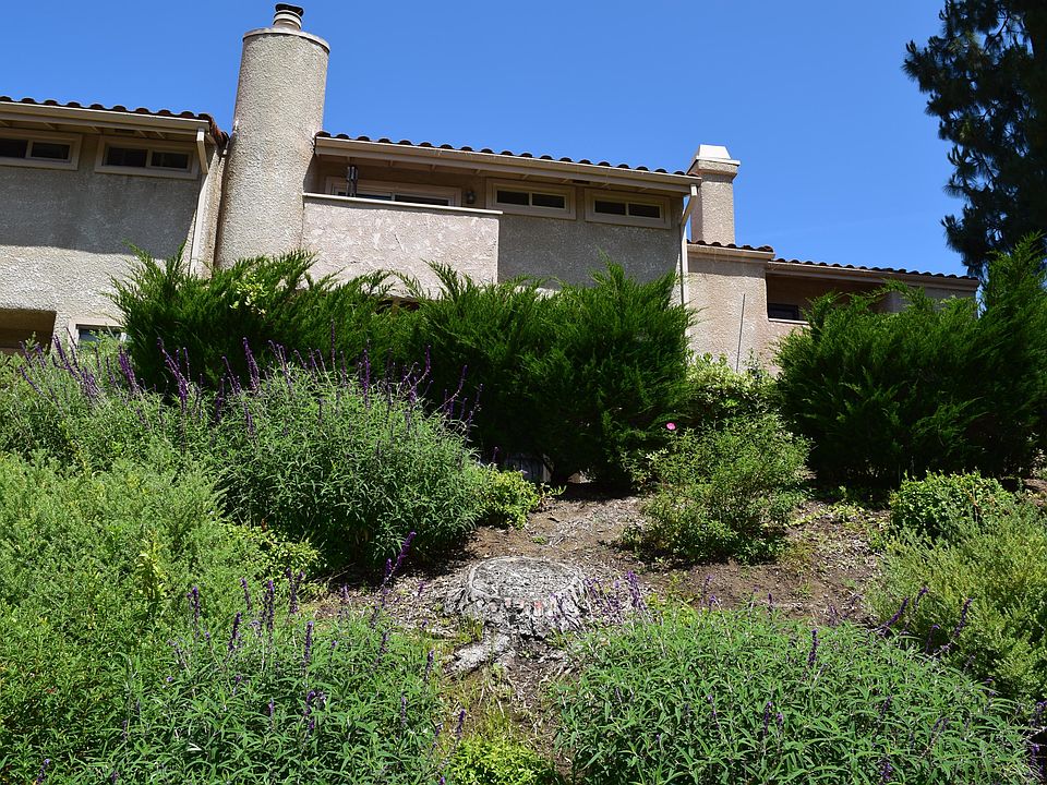1st image of 190 Jeranios Ct