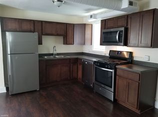 534 N Seymour Ave, Mundelein, IL 60060