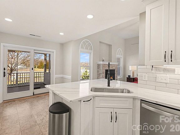 4th image of 3003 Galena Chase Dr