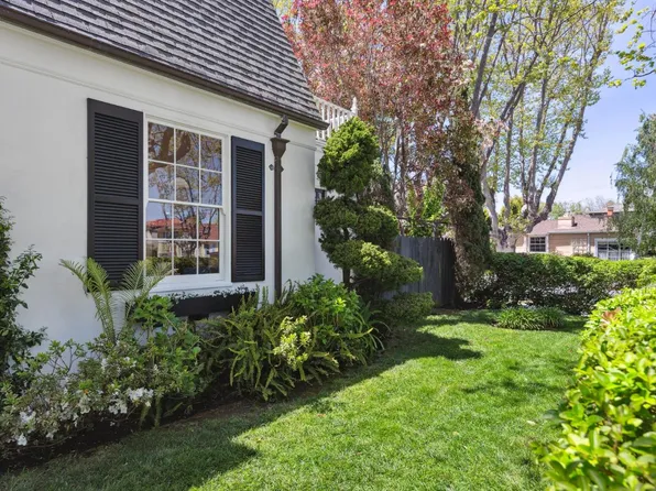 321 Bloomfield Rd, Burlingame, CA 94010