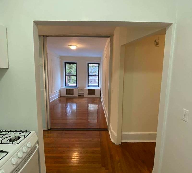 1st image of 791 Lexington Ave APT 2R