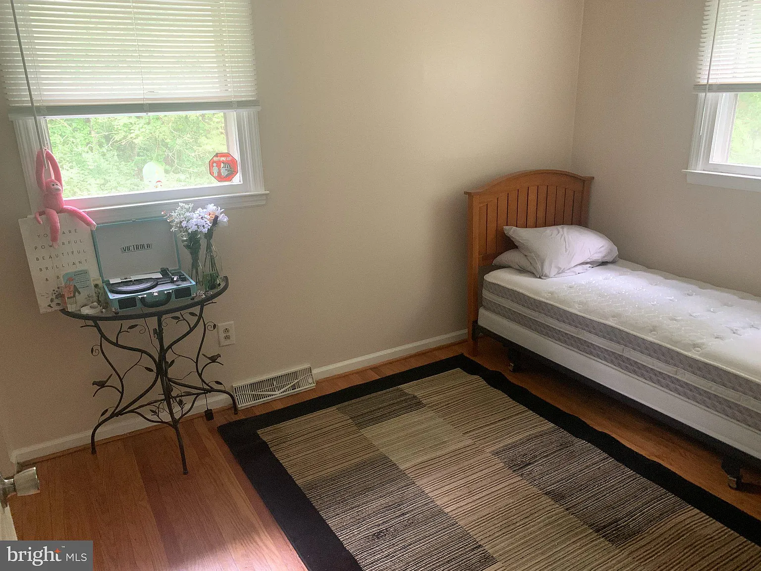 6 bed, 2.5 bath, 2090 sqft, $3,750 — Photo 4