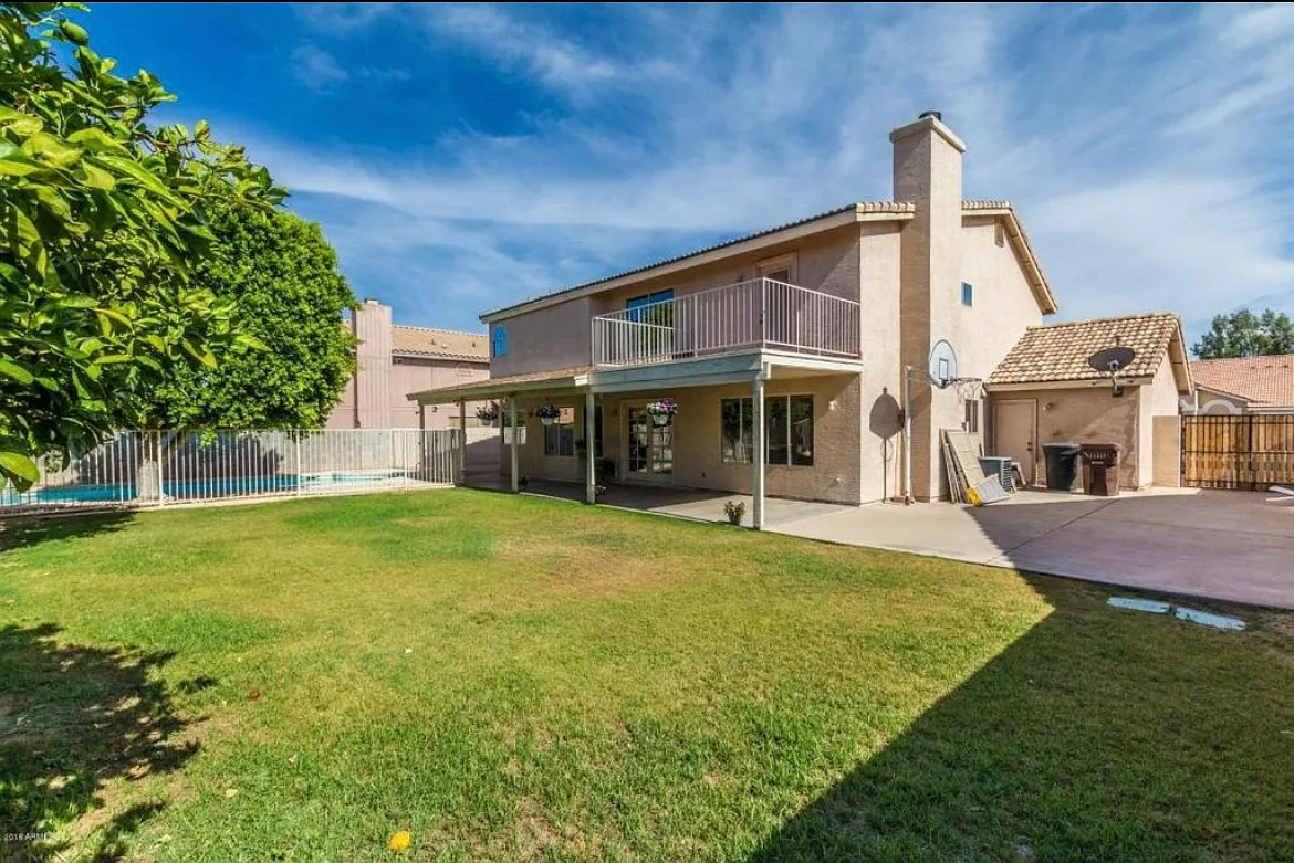 Building Photo - 7632 W Mauna Loa Ln