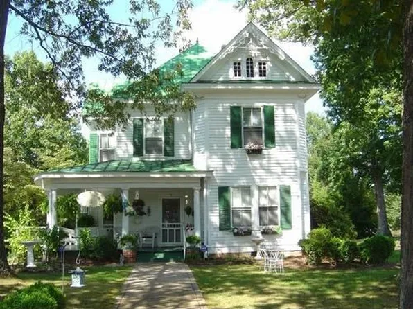 209 E Main St, Stoneville, NC 27048