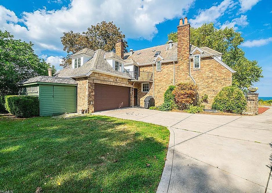 10201 Cliff Dr, Cleveland, OH 44102 | Zillow