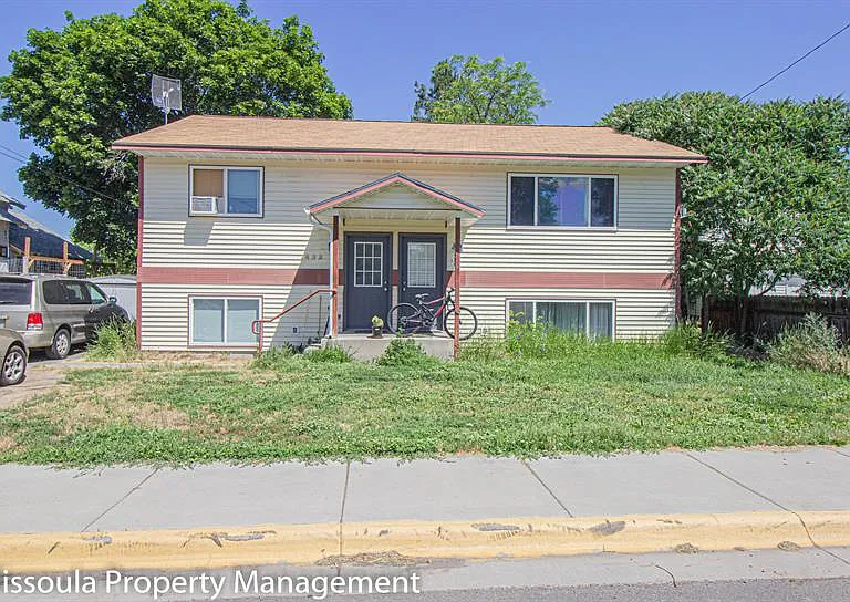 1832 Mount Ave — Photo 1