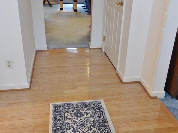 2nd image of 45895 Meadowlark Dr
