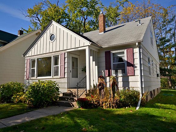 2nd image of 1407 McKinley St