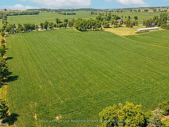 5th image of 8341 Cavan Rd