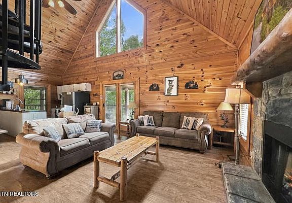 5th image of 2205 Eagle Feather Dr