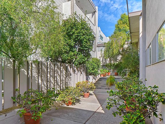2nd image of 833 Moraga Dr #9