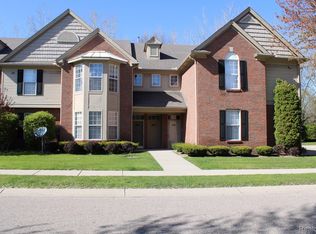 13669 Silver Birch Cir, Shelby Township, MI 48315