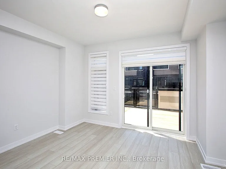 73 Akil Thomas Gdns — Photo 22