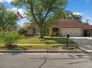 12005 Smoking Oaks, Live Oak, TX 78233