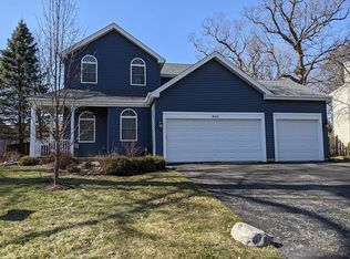 820 Old Oak Cir, Algonquin, IL