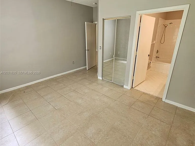 1275 SW 48th Ter #1275 — Photo 7