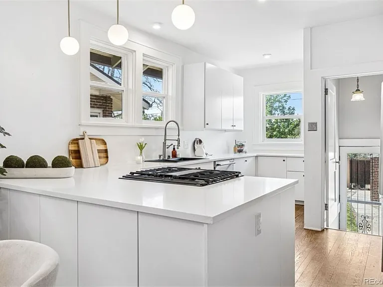 2641 N Clayton St — Photo 9