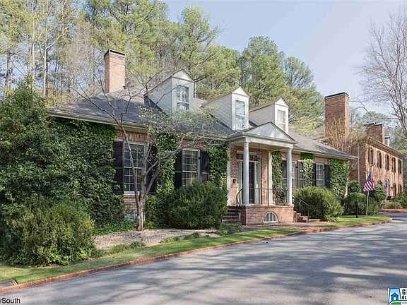 3rd image of 19 Cross Creek Ln