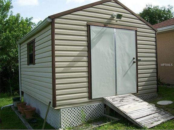 Great outdoor storage building for all your tools, lawn equipmen