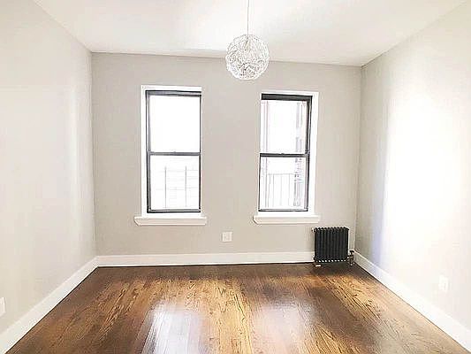 3rd image of 649 W 184th St APT 4B