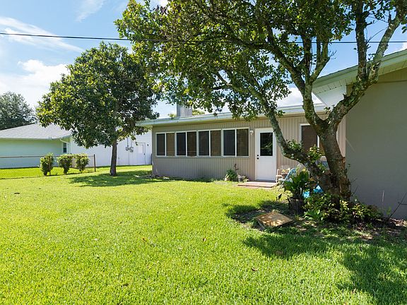 3rd image of 2500 Tomoka Ave