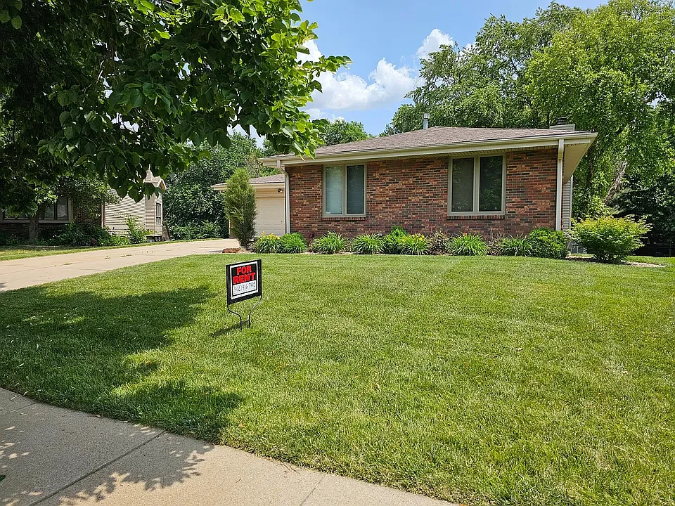 5212 Bison Dr