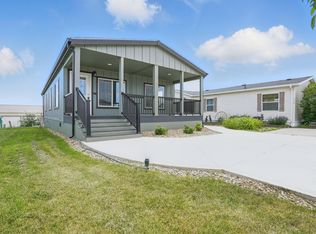 4422 Circlewood Dr, Rapid City, SD 57703