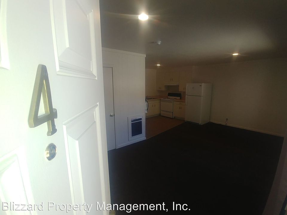 2nd image of 40 Mountain Blvd APT 4